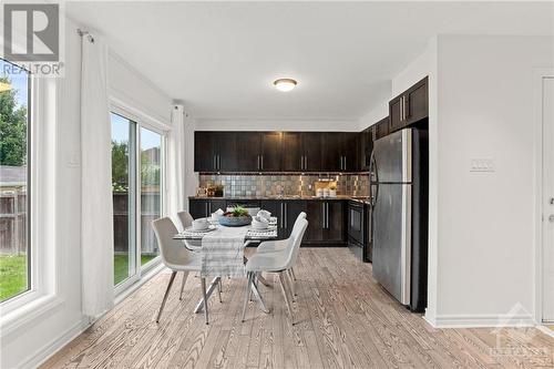 826 Clearbrook Drive, Ottawa, ON - Indoor Photo Showing Dining Room