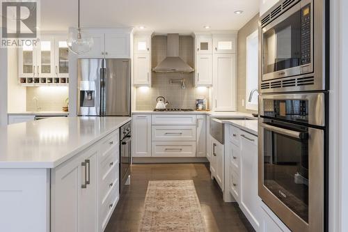 2 Linden Place, St. John'S, NL - Indoor Photo Showing Kitchen With Upgraded Kitchen