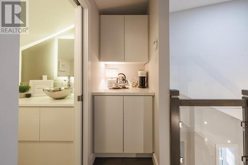 2 Linden Place, St. John'S, NL - Indoor Photo Showing Bathroom