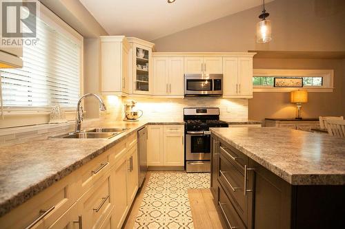 108 Crimson Ridge Dr, Sault Ste. Marie, ON - Indoor Photo Showing Kitchen With Double Sink