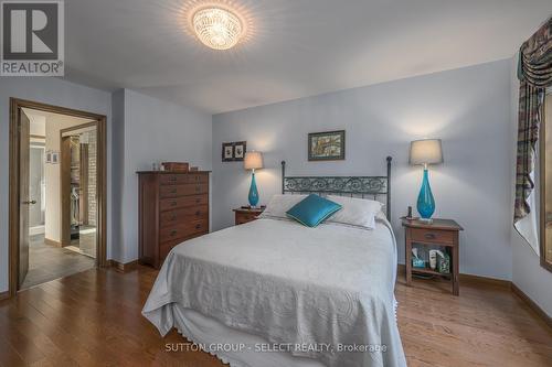 10364 Pinetree Drive, Lambton Shores (Grand Bend), ON - Indoor Photo Showing Bedroom