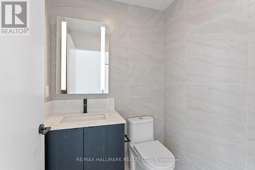 Ph 4 - 270 Dufferin Street, Toronto (South Parkdale), ON - Indoor Photo Showing Bathroom