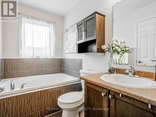 25 Sky Harbour Drive, Brampton (Bram West), ON - Indoor Photo Showing Bathroom