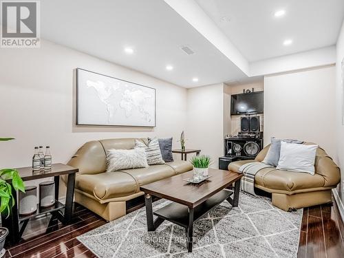 25 Sky Harbour Drive, Brampton (Bram West), ON - Indoor Photo Showing Living Room