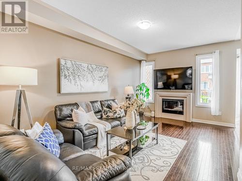 25 Sky Harbour Drive, Brampton (Bram West), ON - Indoor Photo Showing Living Room