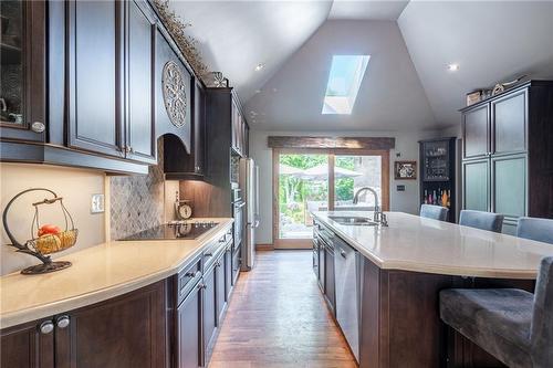 769 Old York Road, Burlington, ON - Indoor Photo Showing Kitchen With Upgraded Kitchen