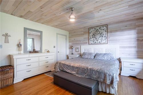 769 Old York Road, Burlington, ON - Indoor Photo Showing Bedroom