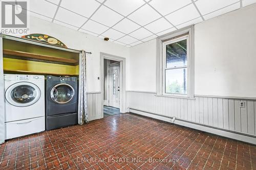 1527 Concession 10, Saugeen Shores, ON - Indoor Photo Showing Laundry Room