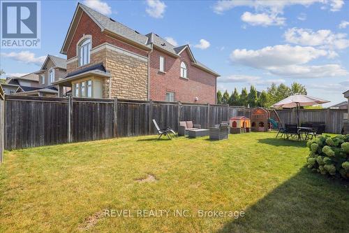 3105 Jenn Avenue, Burlington, ON - Outdoor