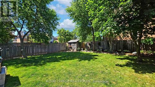 477 Levanna Lane, Oakville (River Oaks), ON - Outdoor With Backyard