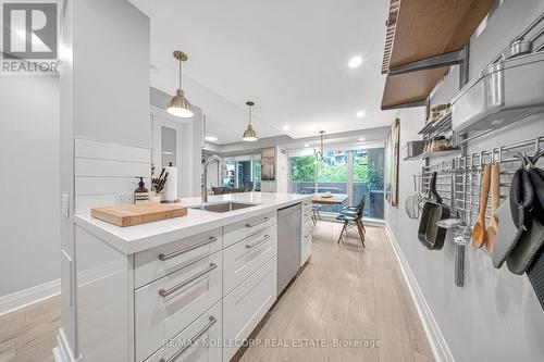 208 - 1050 The Queensway, Toronto (Islington-City Centre West), ON - Indoor Photo Showing Kitchen With Upgraded Kitchen