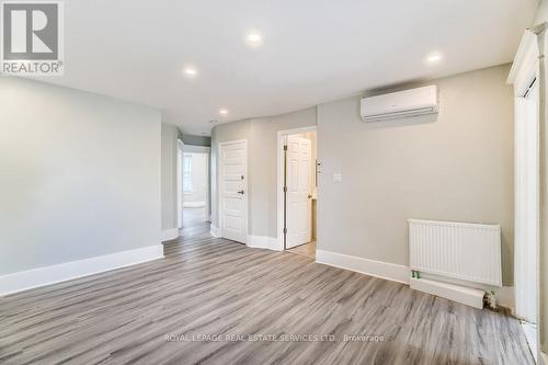 31 Tyndall Avenue, Toronto (South Parkdale), ON - Indoor Photo Showing Other Room