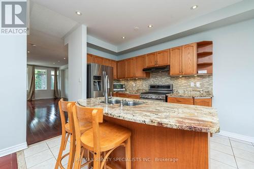 5507 Longford Drive, Mississauga (Churchill Meadows), ON - Indoor Photo Showing Kitchen With Double Sink With Upgraded Kitchen