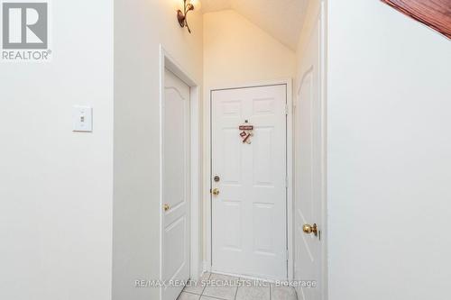 5507 Longford Drive, Mississauga, ON - Indoor Photo Showing Other Room