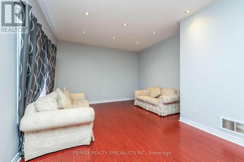 5507 Longford Drive, Mississauga, ON - Indoor Photo Showing Other Room