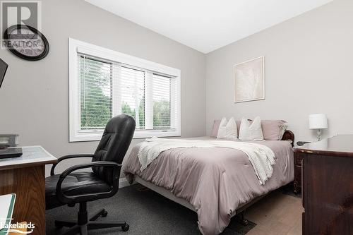 86 Chaffey Township Road, Huntsville, ON - Indoor Photo Showing Bedroom