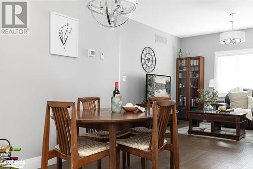 86 Chaffey Township Road, Huntsville, ON - Indoor Photo Showing Dining Room