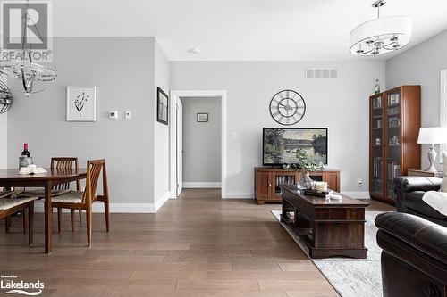 86 Chaffey Township Road, Huntsville, ON - Indoor Photo Showing Living Room