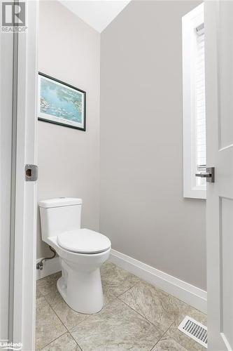 86 Chaffey Township Road, Huntsville, ON - Indoor Photo Showing Bathroom