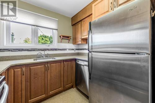 38 Michener Avenue, Mount Pearl, NL - Indoor Photo Showing Kitchen