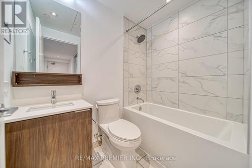 603 - 5 Buttermill Avenue, Vaughan, ON - Indoor Photo Showing Bathroom