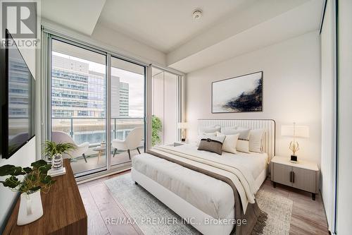 603 - 5 Buttermill Avenue, Vaughan, ON - Indoor Photo Showing Bedroom