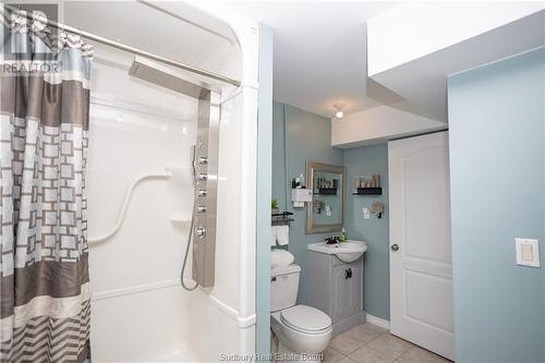 385 Castle Street, Massey, ON - Indoor Photo Showing Bathroom