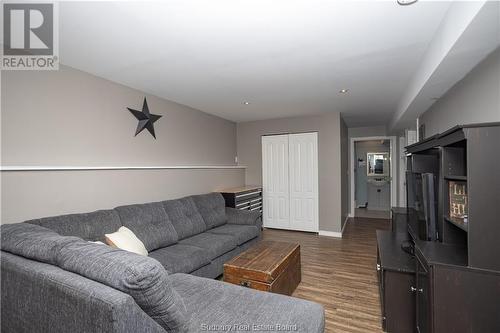 385 Castle Street, Massey, ON - Indoor Photo Showing Living Room