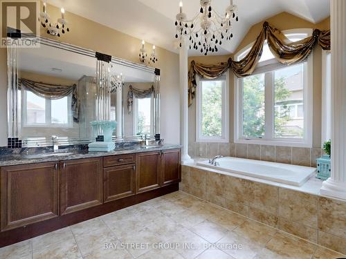 86 Barletta Drive, Vaughan, ON - Indoor Photo Showing Bathroom