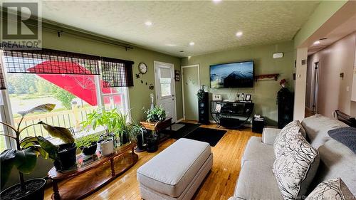 662 555 Route, Richmond Corner, NB - Indoor Photo Showing Living Room