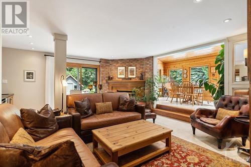 37 Revol Road, Ottawa, ON - Indoor Photo Showing Living Room