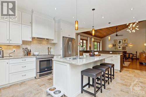 37 Revol Road, Ottawa, ON - Indoor Photo Showing Kitchen With Upgraded Kitchen