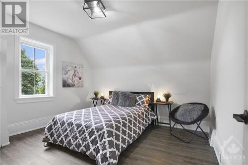 2273 Shea Road, Ottawa, ON - Indoor Photo Showing Bedroom