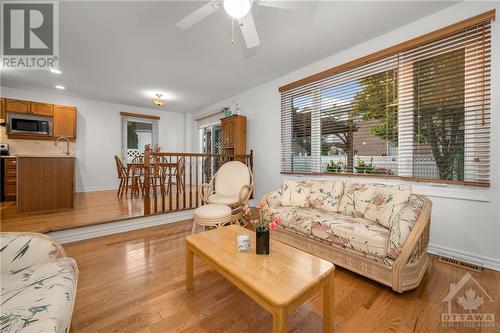 Family Room - 7 Vermont Avenue, Ottawa, ON - Indoor Photo Showing Living Room