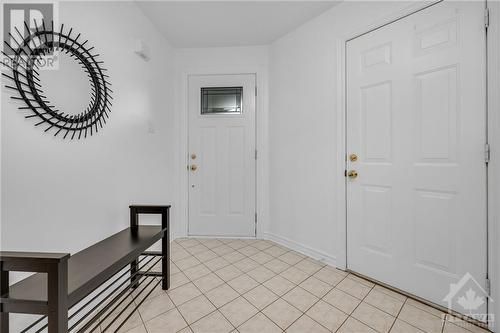 Foyer - 7 Vermont Avenue, Ottawa, ON - Indoor Photo Showing Other Room