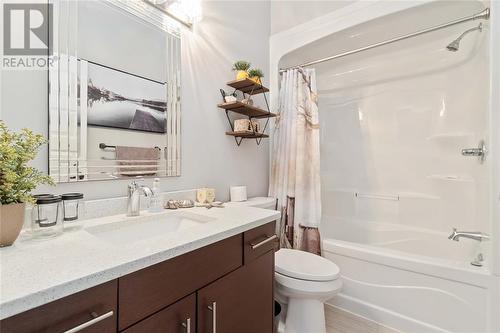 868 Manhattan Drive, Sarnia, ON - Indoor Photo Showing Bathroom