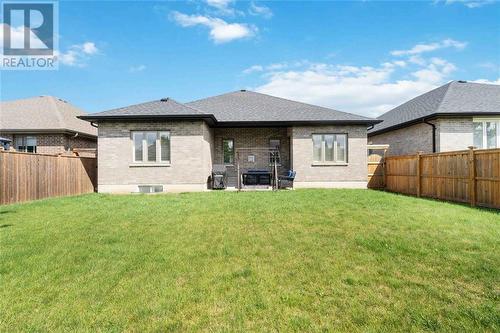 868 Manhattan Drive, Sarnia, ON - Outdoor