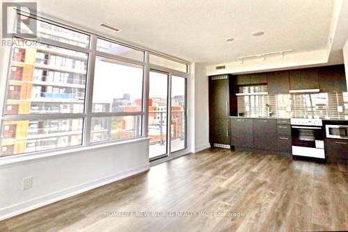 1010 - 365 Church Street, Toronto, ON - Indoor Photo Showing Kitchen