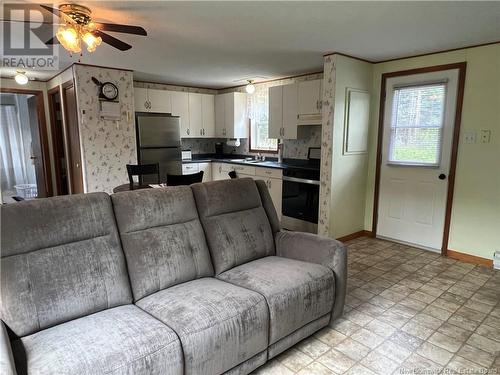 250 Ogilvy Lane, Oxbow, NB - Indoor Photo Showing Living Room