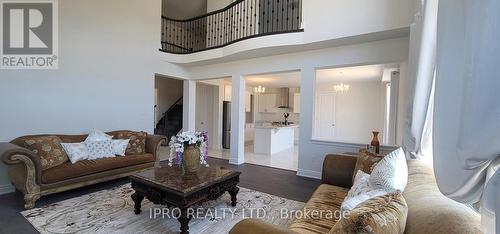 167 Trail Boulevard, Springwater (Centre Vespra), ON - Indoor Photo Showing Living Room