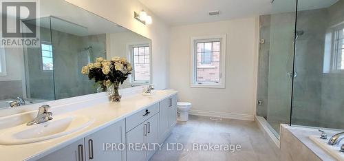 167 Trail Boulevard, Springwater (Centre Vespra), ON - Indoor Photo Showing Bathroom