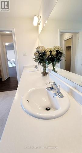 167 Trail Boulevard, Springwater (Centre Vespra), ON - Indoor Photo Showing Bathroom