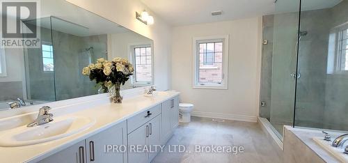 167 Trail Boulevard, Springwater, ON - Indoor Photo Showing Bathroom