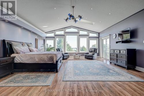 31 Wispi Shore Road, Kawartha Lakes, ON - Indoor Photo Showing Bedroom