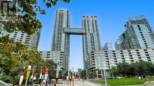 1902 - 15 Iceboat Terrace, Toronto, ON - Outdoor With Facade