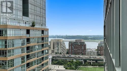 1902 - 15 Iceboat Terrace, Toronto (Waterfront Communities), ON - 