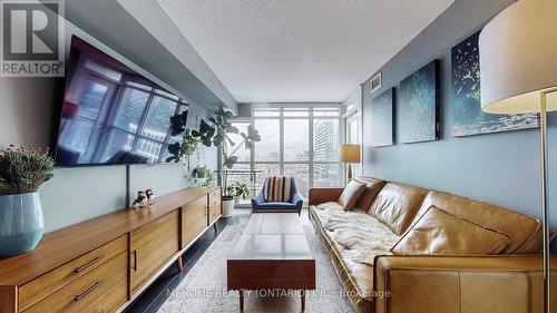 1902 - 15 Iceboat Terrace, Toronto (Waterfront Communities), ON - Indoor