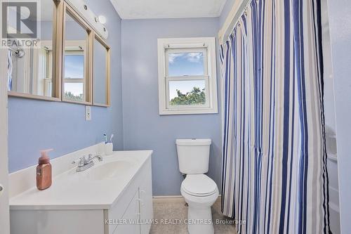 2400 County Road 46, Kawartha Lakes, ON - Indoor Photo Showing Bathroom