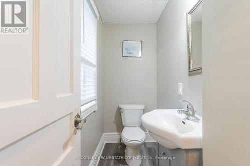 730 Park Street S, Peterborough (Otonabee), ON - Indoor Photo Showing Bathroom