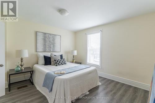 730 Park Street S, Peterborough (Otonabee), ON - Indoor Photo Showing Bedroom